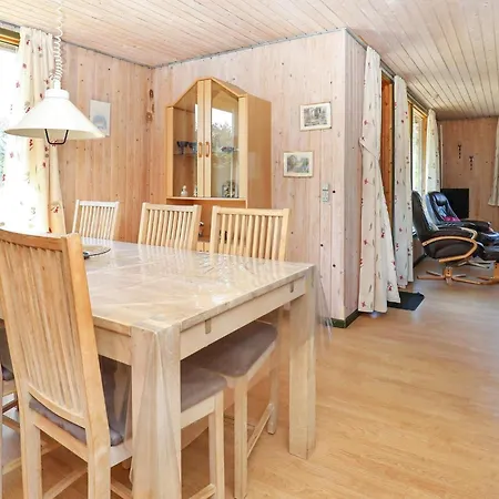 6 Person In Lokken-by Traum * Løkken